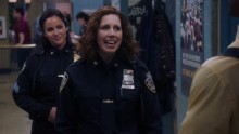 Brooklyn 99 - Nemszázas körzet 7. Évad 5. Epizód online sorozat